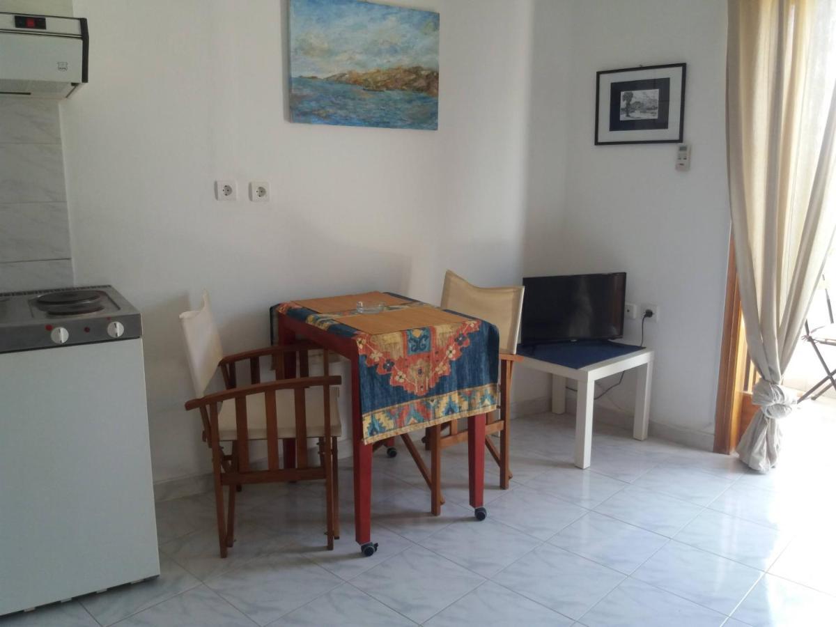 Apartment In Poros Poros Town Екстер'єр фото